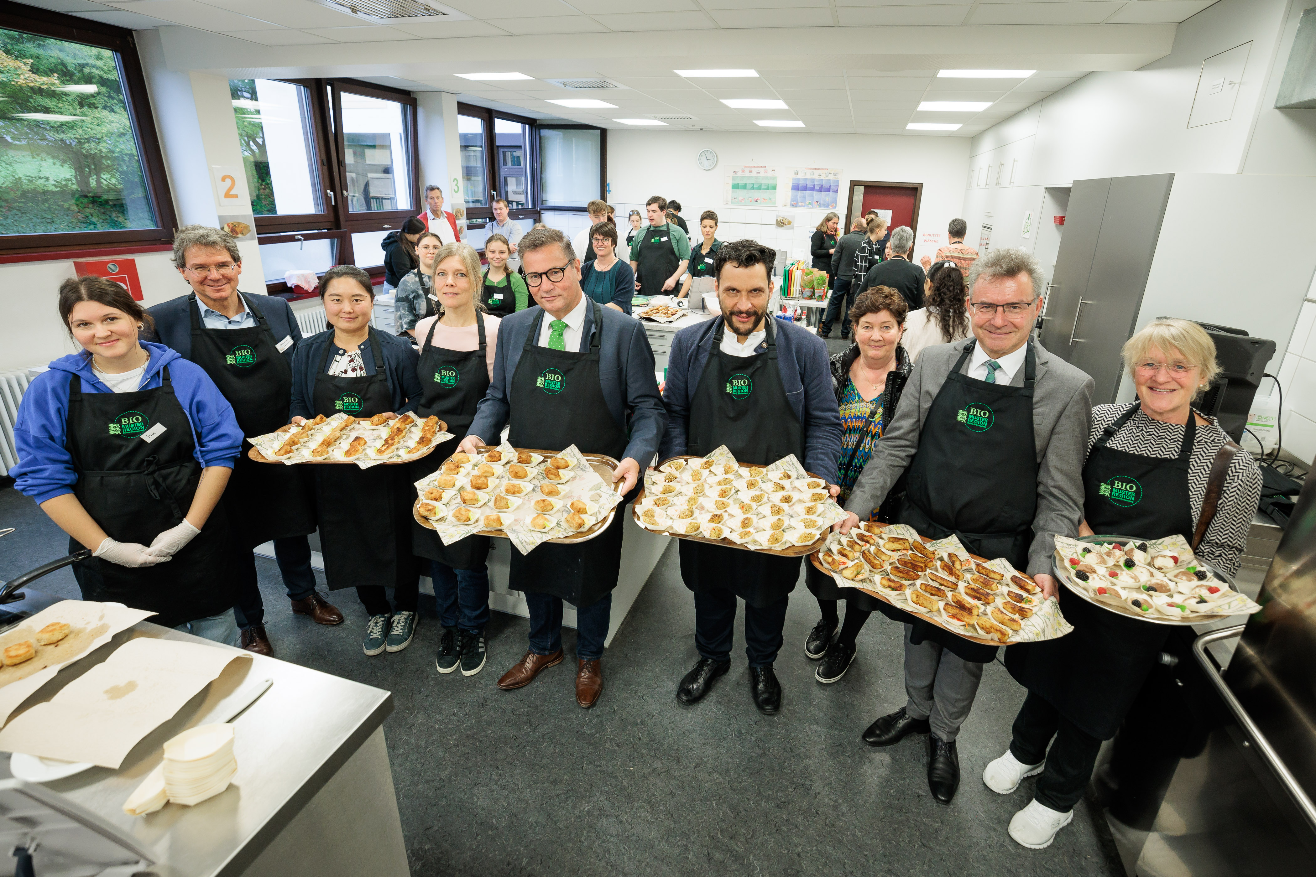 Gemeinsam Kochen in der Schulkantine