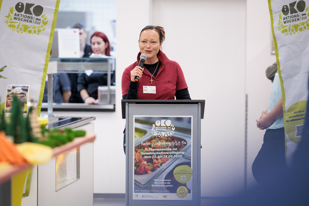 Angela Kachel, Leiterin der Jugendherberge Heilbronn erz&auml;hlt von Ihren Erfahrungen