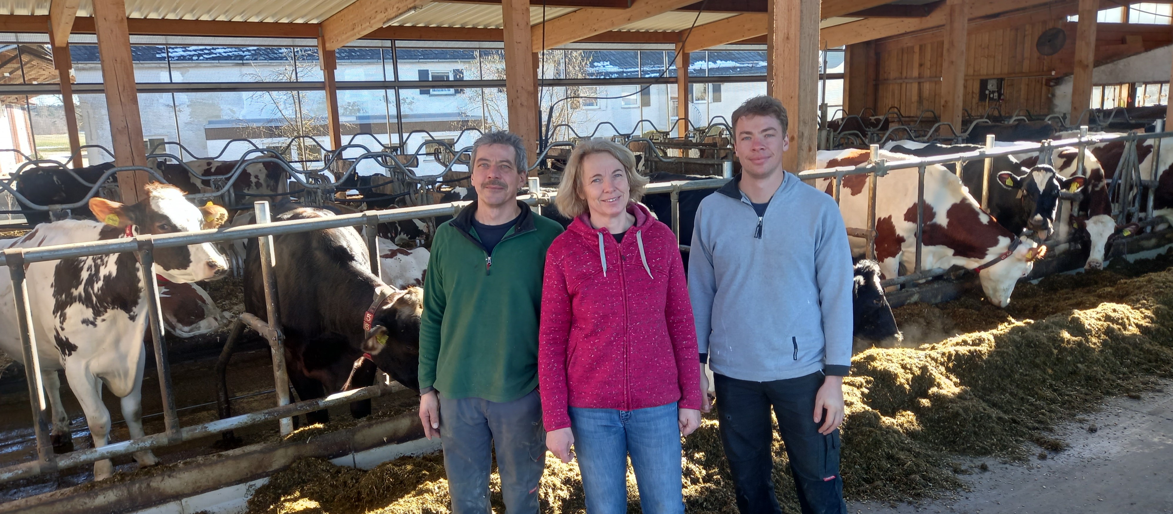 Familie Seiffert auf dem Futtertisch